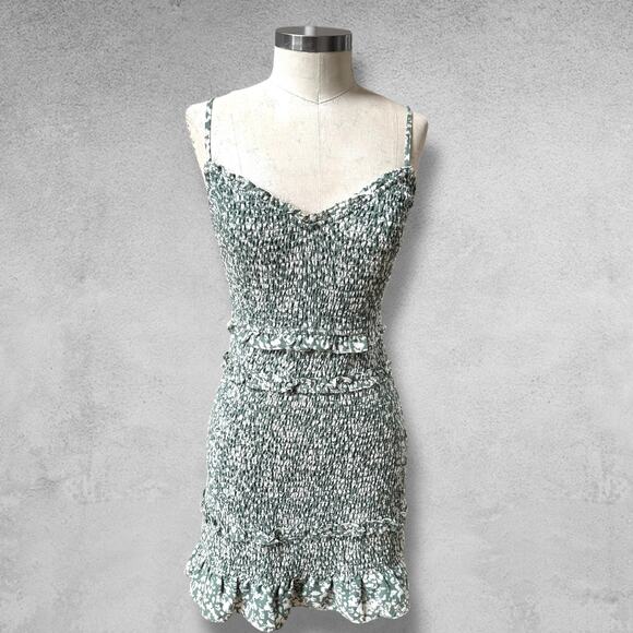Hollister Dresses & Skirts - Hollister Womens Smocked Mini Dress Womens M Green White Romantic Boho